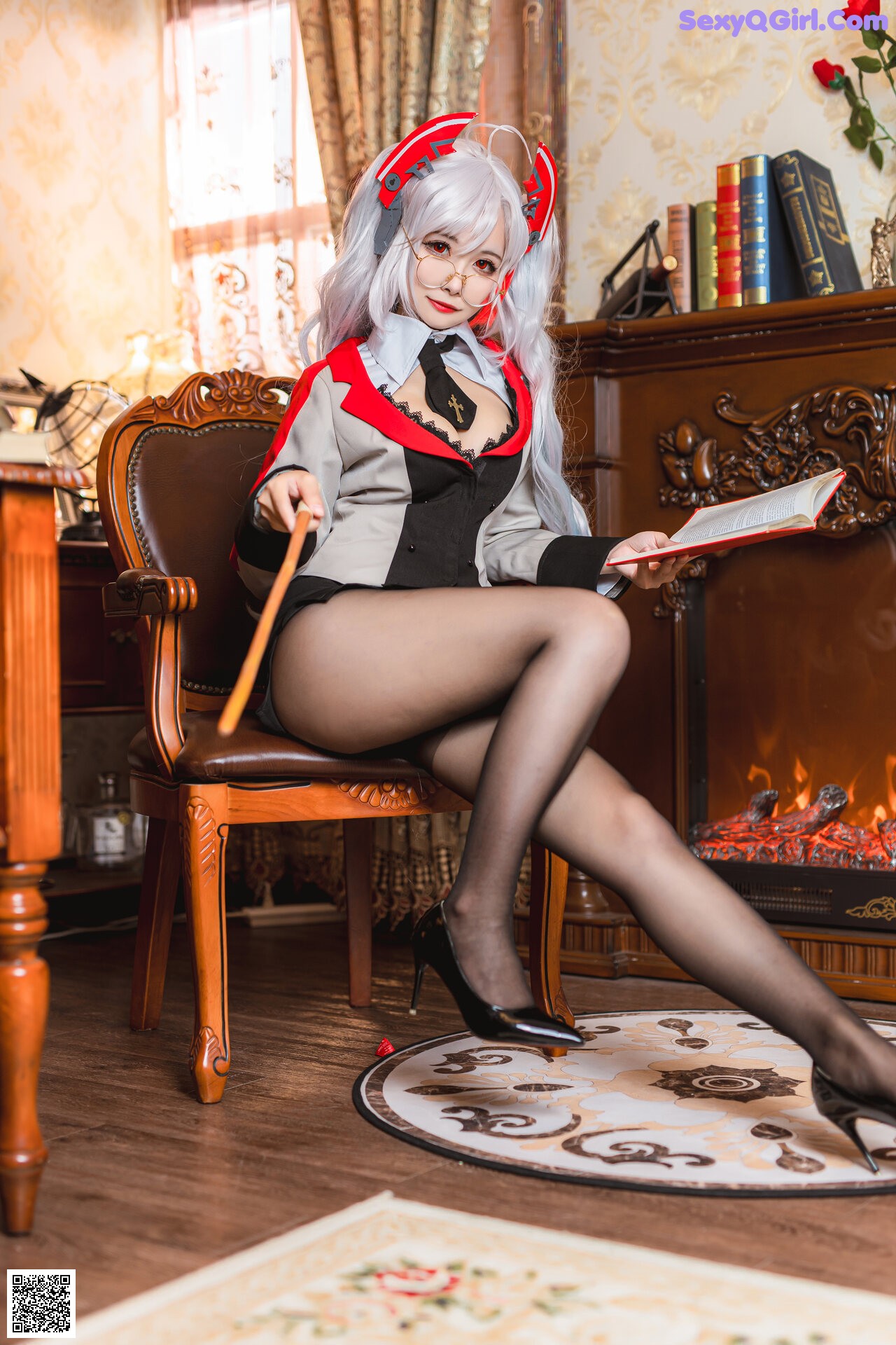 View - [Momoko葵葵] Prinz Eugen 欧根亲王 Teacher Ver. - ArtXGirl.com