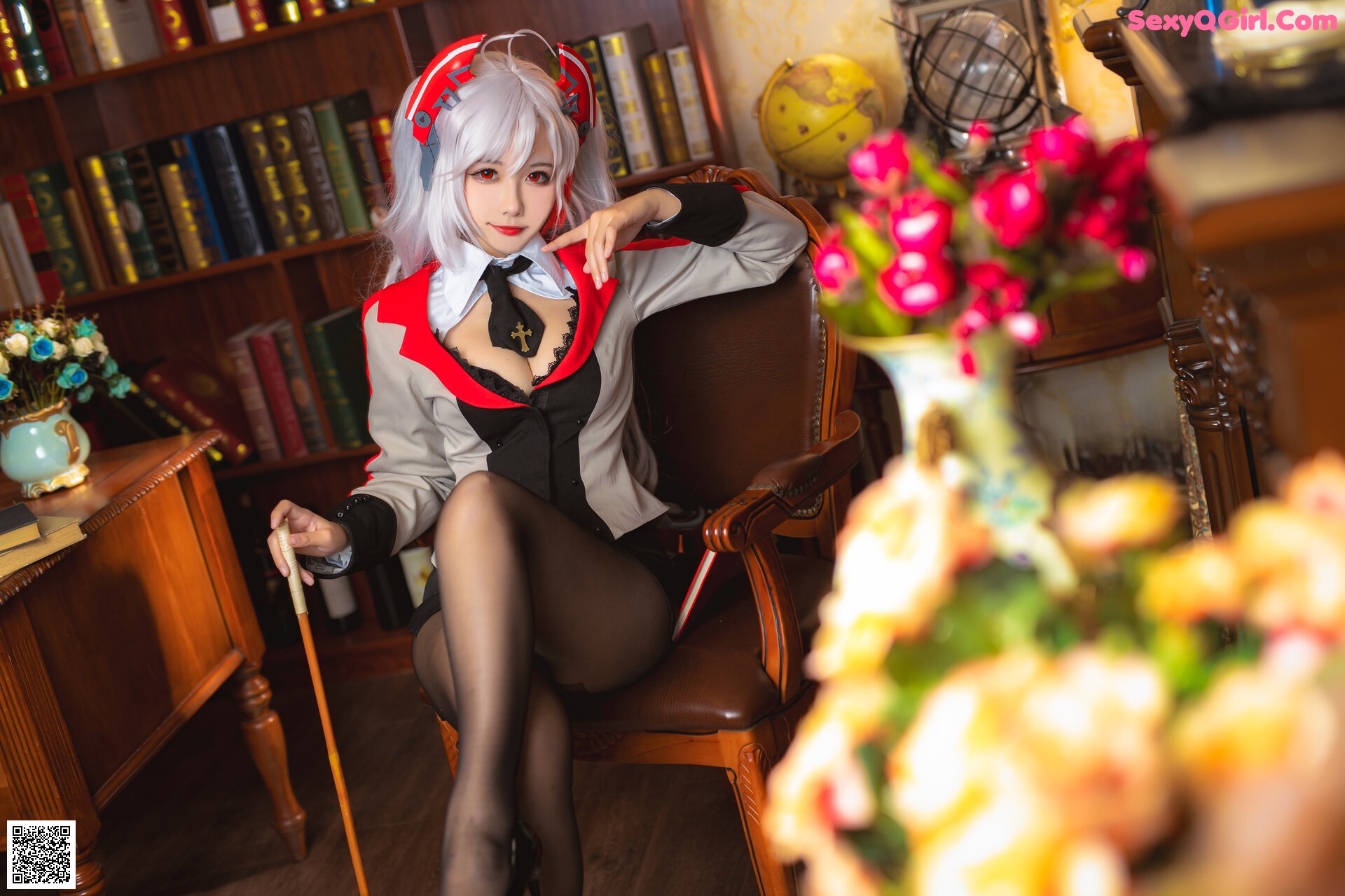 View - [Momoko葵葵] Prinz Eugen 欧根亲王 Teacher Ver. - ArtXGirl.com