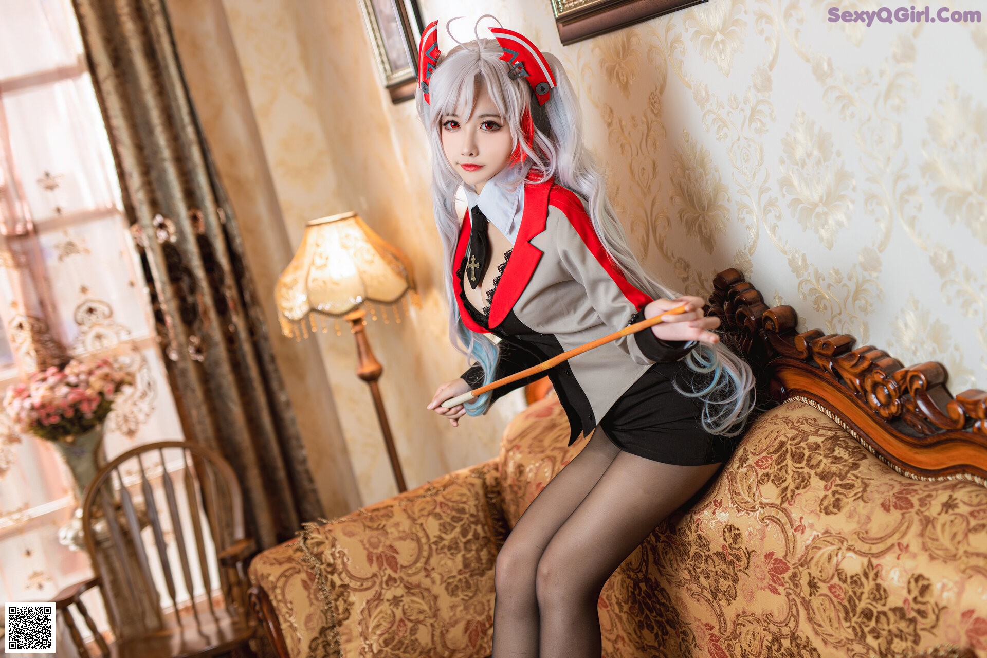 View - [Momoko葵葵] Prinz Eugen 欧根亲王 Teacher Ver. - ArtXGirl.com